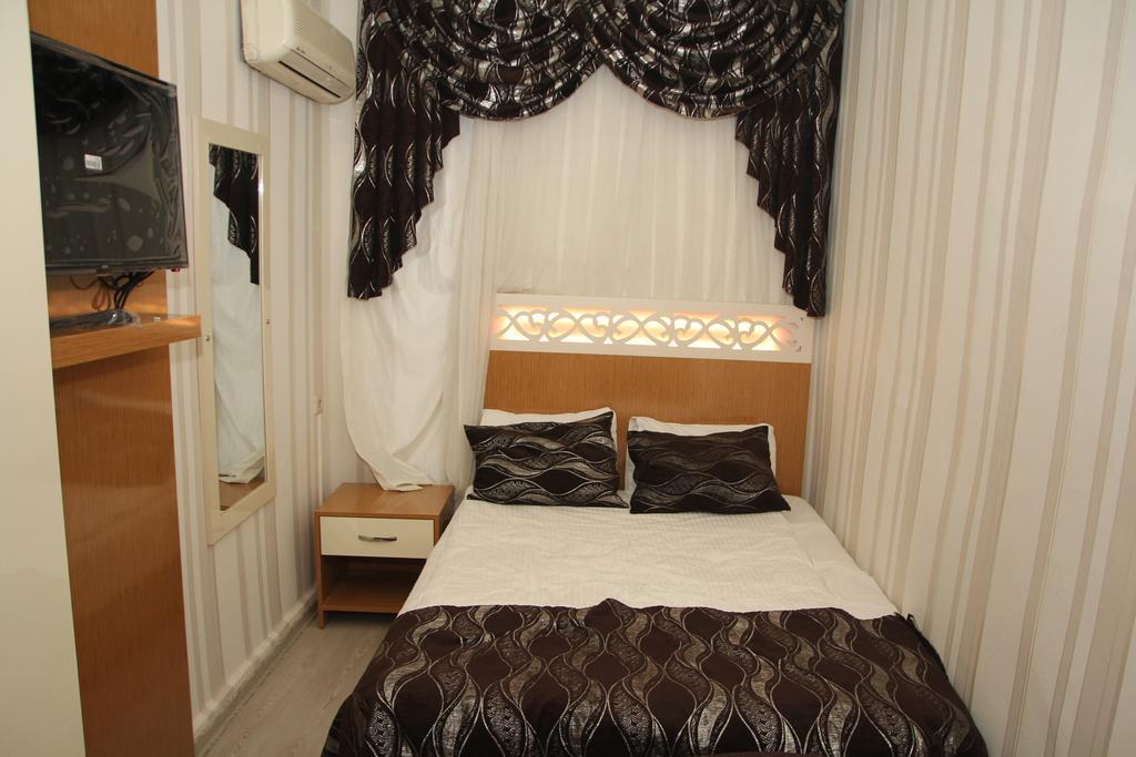 Vatan Hotel Smirne Esterno foto
