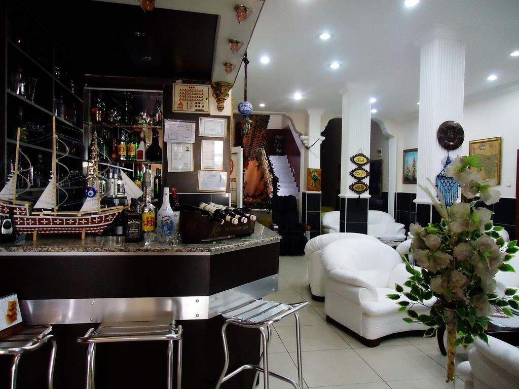 Vatan Hotel Smirne Esterno foto