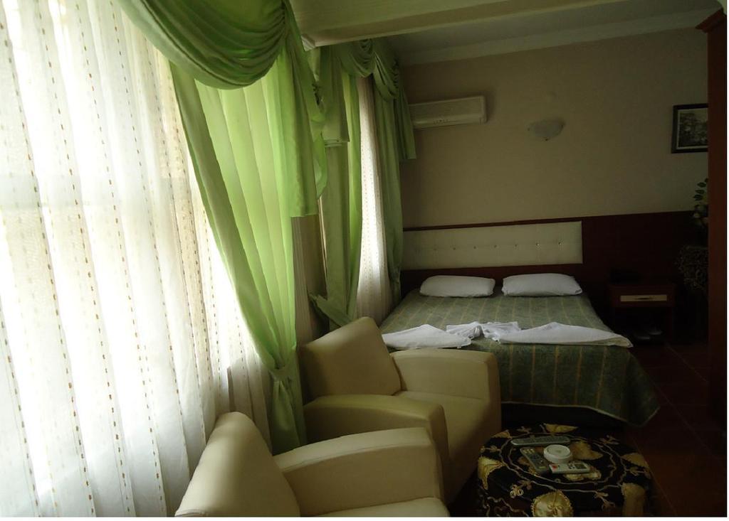 Vatan Hotel Smirne Esterno foto